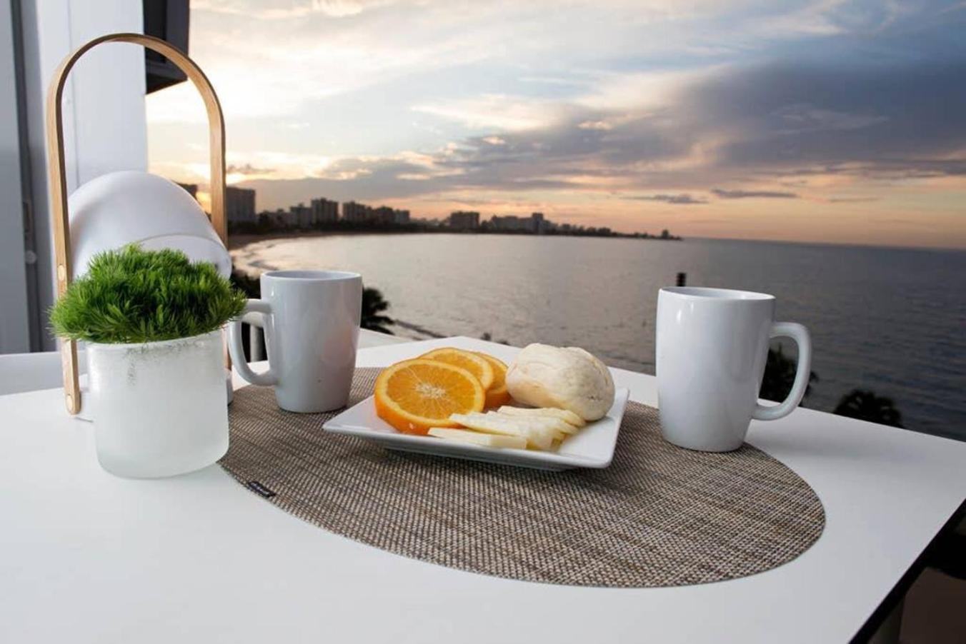 Pr Rentals Beach Front Penthouse A 604 San Juan Exterior foto